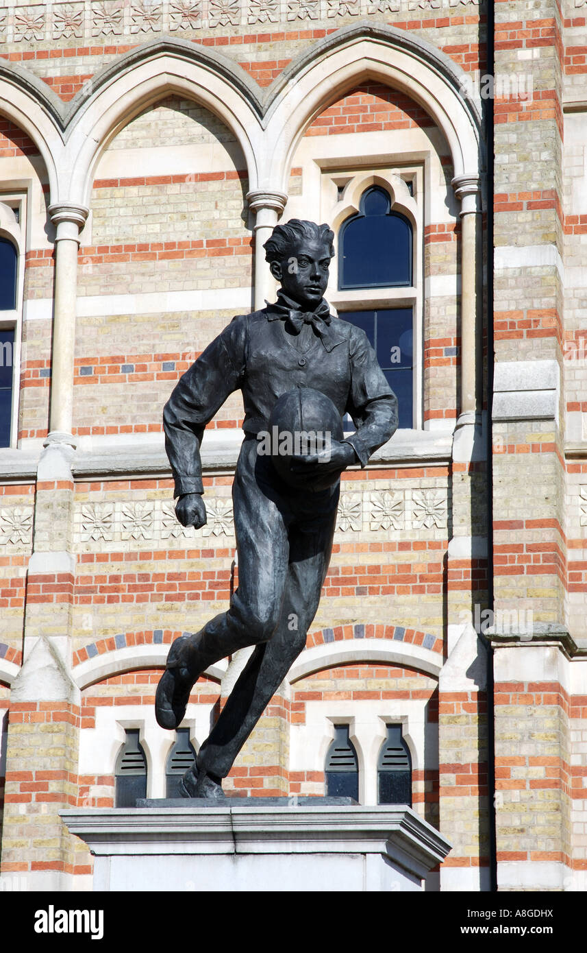 William Webb Ellis Statue außerhalb Rugby School, Warwickshire, England, UK Stockfoto