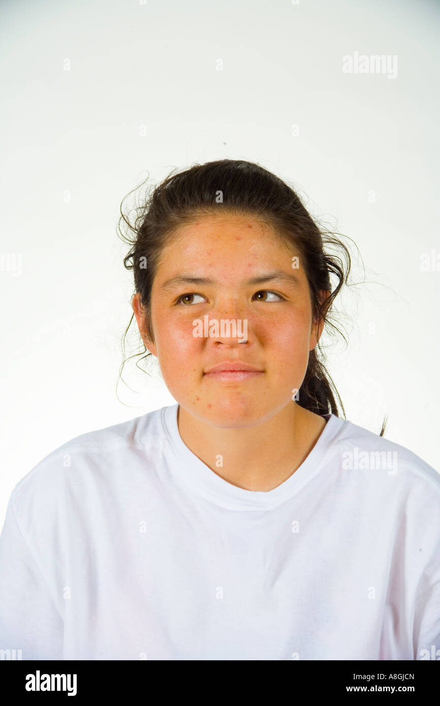 Eine kontemplative 16-jährige kalifornischen Chinese American teen Stockfoto