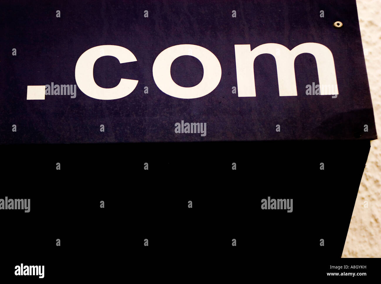 einem Ladenschild com Stockfoto