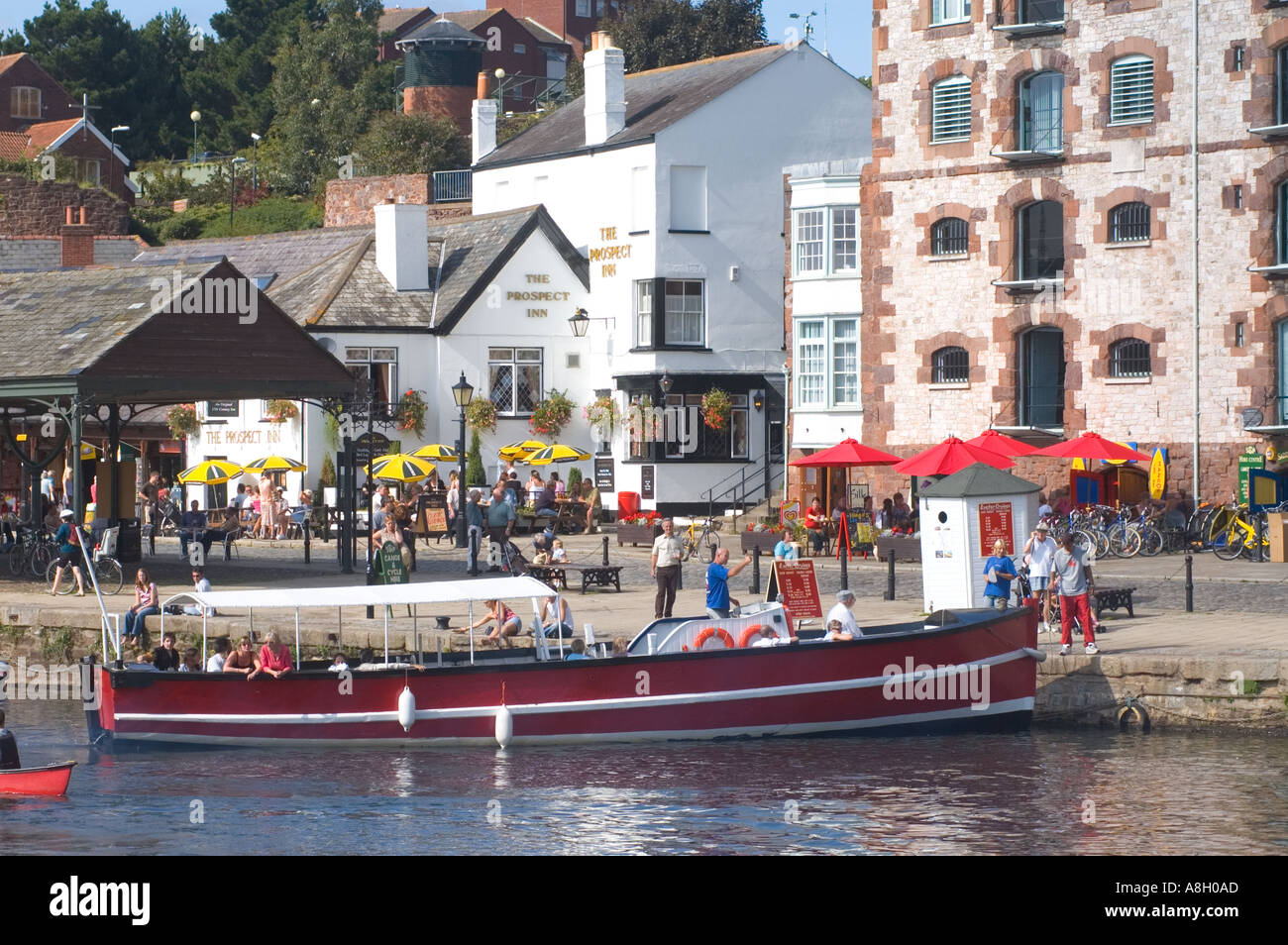 Die Fähre am Kai, Fluß Exe, Exeter, Devon. Stockfoto