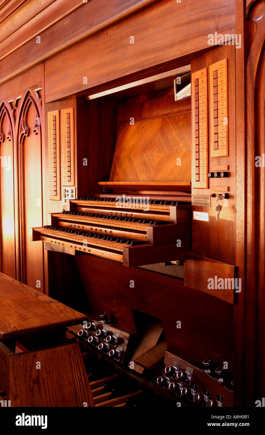 Orgel-Konsole in der Kathedrale Mariä Himmelfahrt in Louisville Kentucky Stockfoto