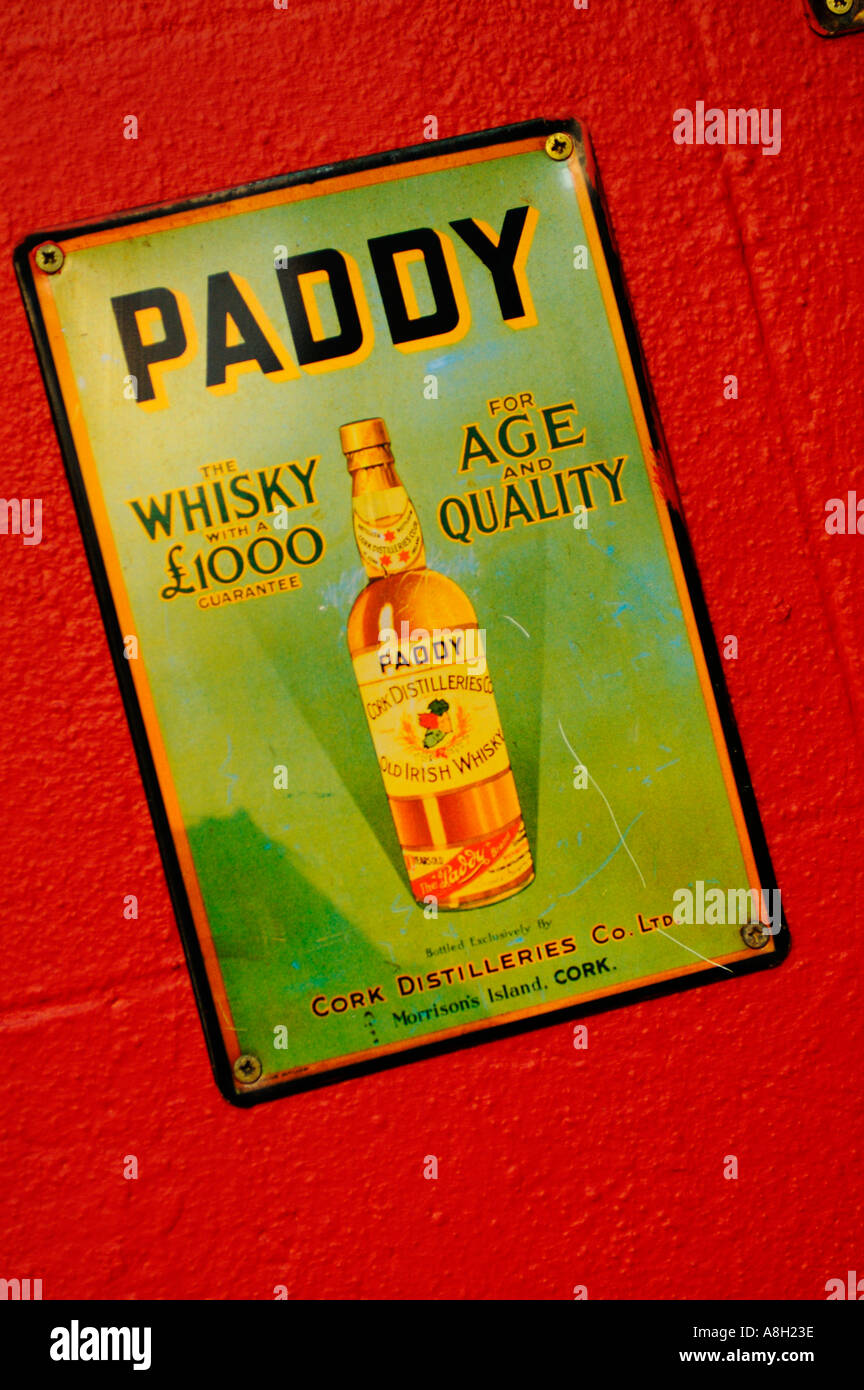 Irland, Dublin, Paddy Whisky Zeichen Stockfoto