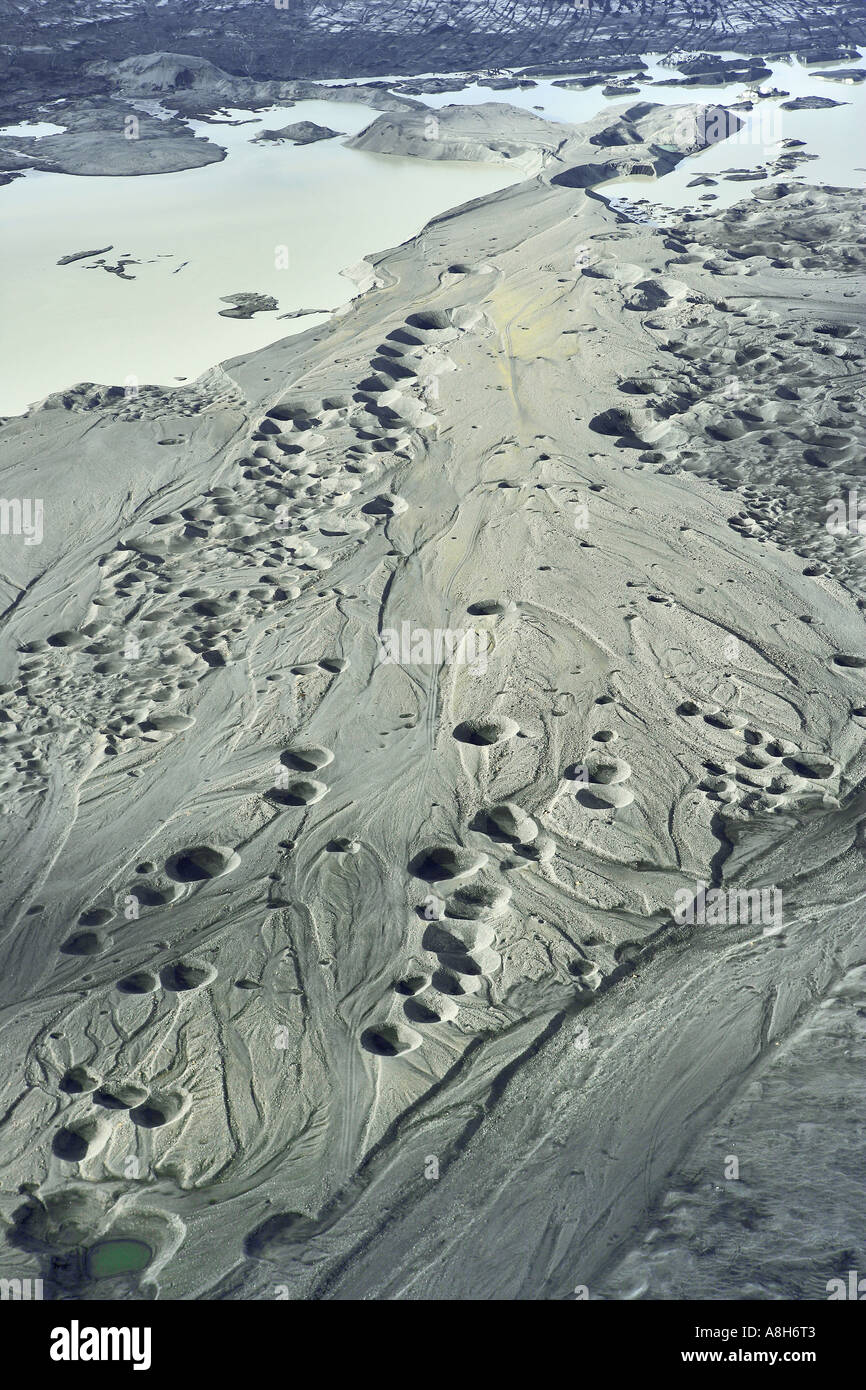 Dolinen erstellt von unterirdischen Eisblöcke schmelzen (unterhalb des Gletschers Vatnajökull), Island. Stockfoto
