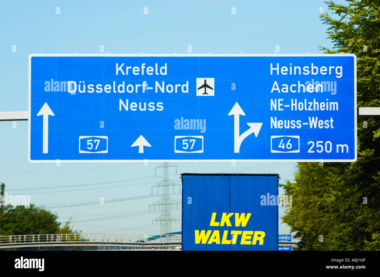 Autobahnschilder - deutsche Autobahnschilder Deutschland Europa Stockfoto