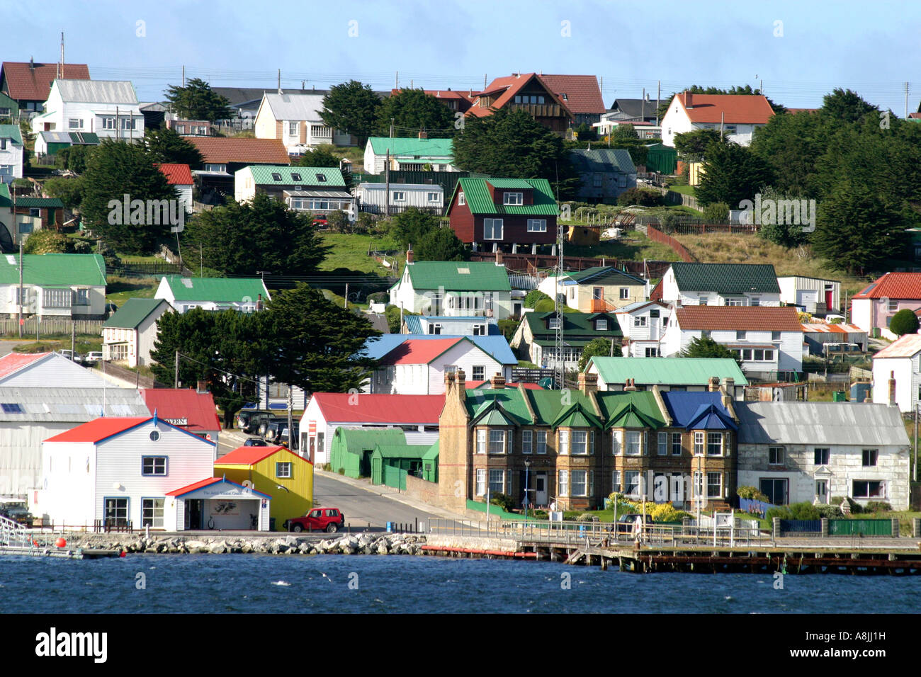 Farbige Dächer auf die Häuser in Stanley, Hauptstadt der Falkland-Inseln. Süd-Atlantik Stockfoto