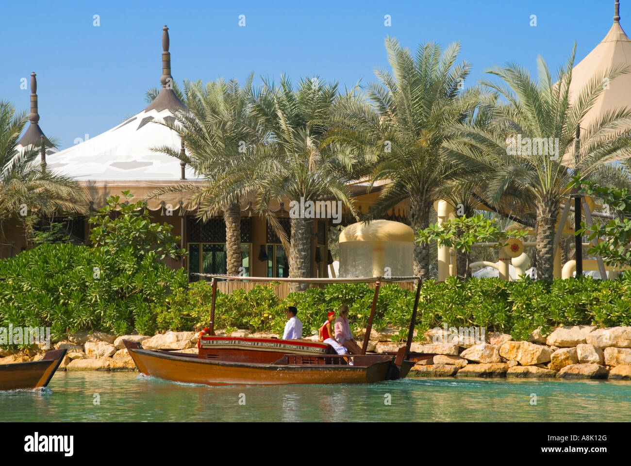 Mittlerer Osten VAE Vereinigte Arabische Emirate Dubai Mina a Salam tagsüber Stockfoto