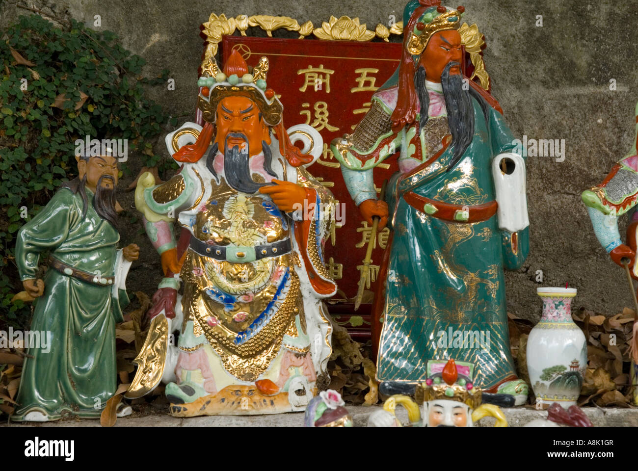 Asien China Hong Kong Tempel Gottes Figuren Sai Kung Stockfoto