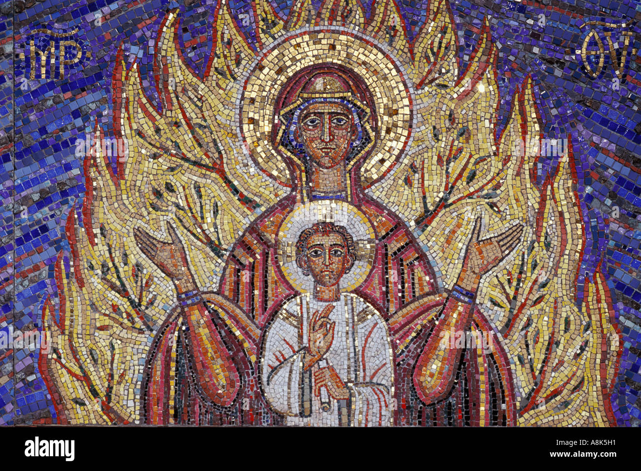 Religiöse Kunst, Mosaik aus brennenden Dornbusch, Kirche St. Gregory Nyssen Stockfoto