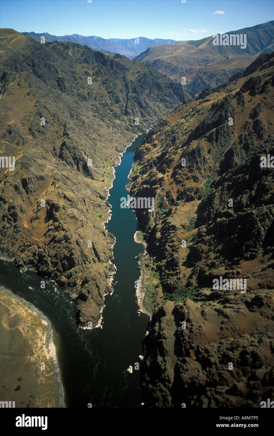 IDAHO HELLS CANYON NATIONAL RECREATION AREA Luftaufnahme des Wnding Snake River und der tiefen Canyon Wände Stockfoto