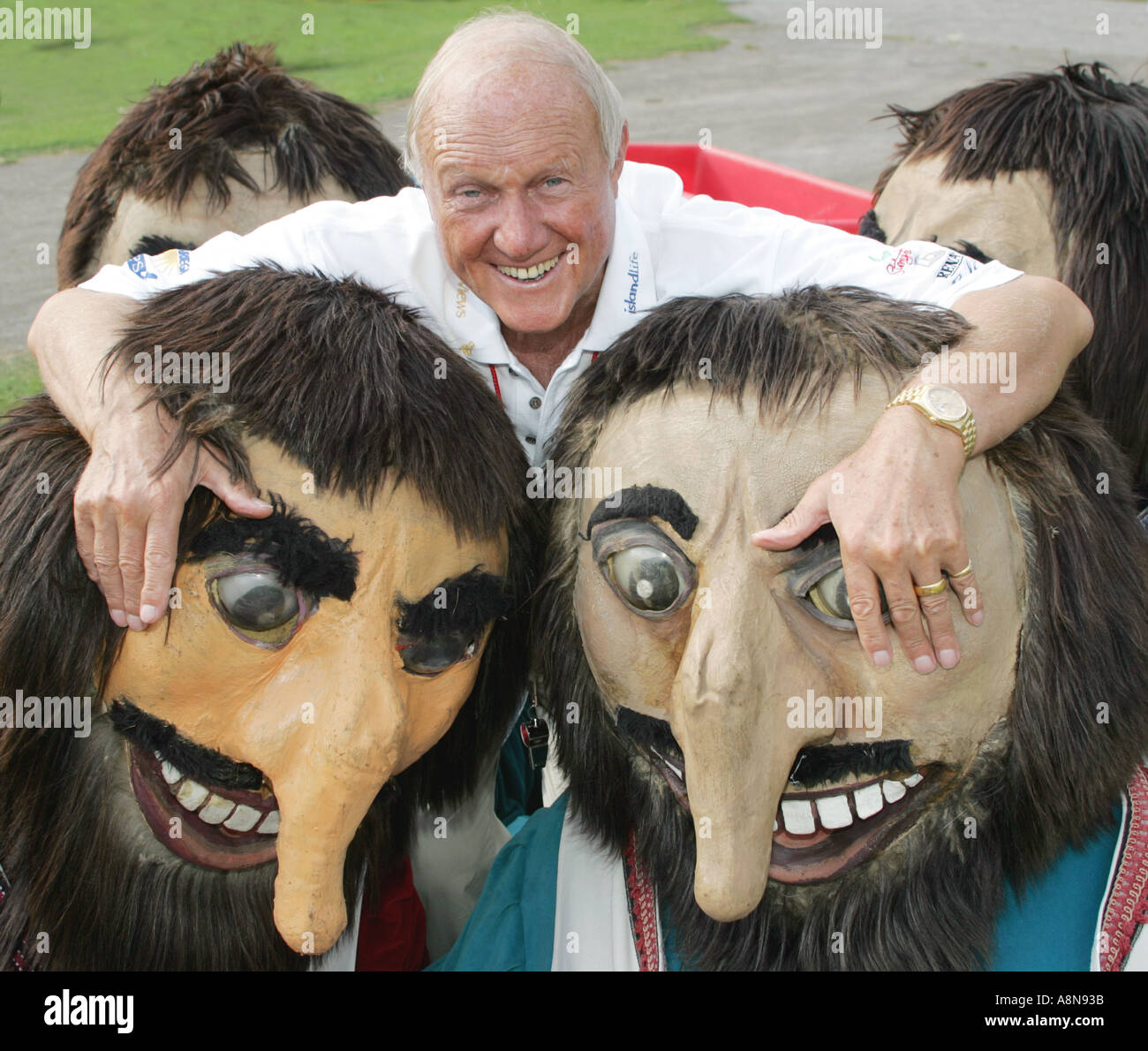 Stuart Hall Moderatorin der klassischen englischen TV-Show seine ein Knockout Stockfoto