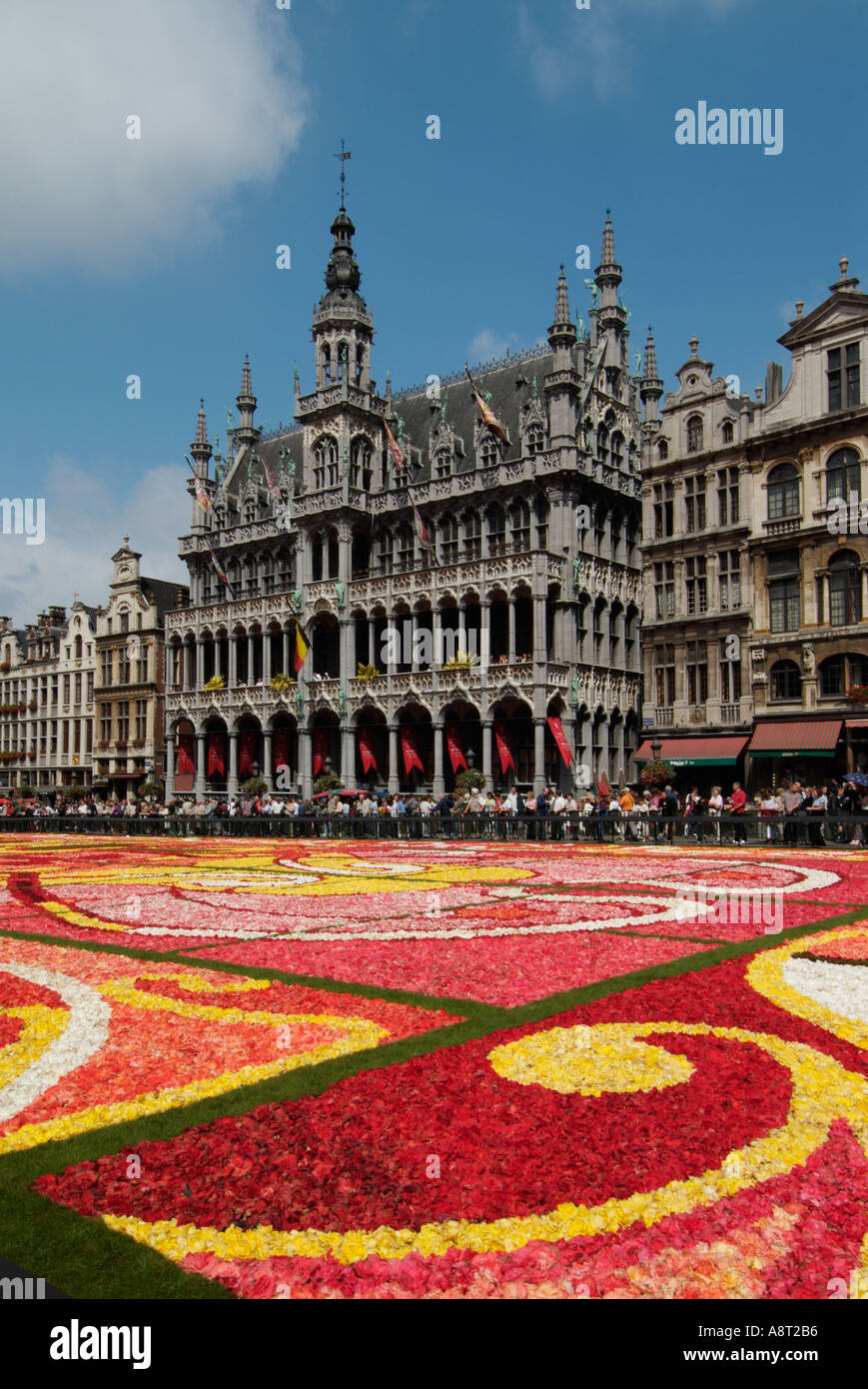 Grand Ort Brüssel zeigt das Museum und die 2004 Blume Teppich Art Deco Thema Brüssel Belgien EU Europa Stockfoto