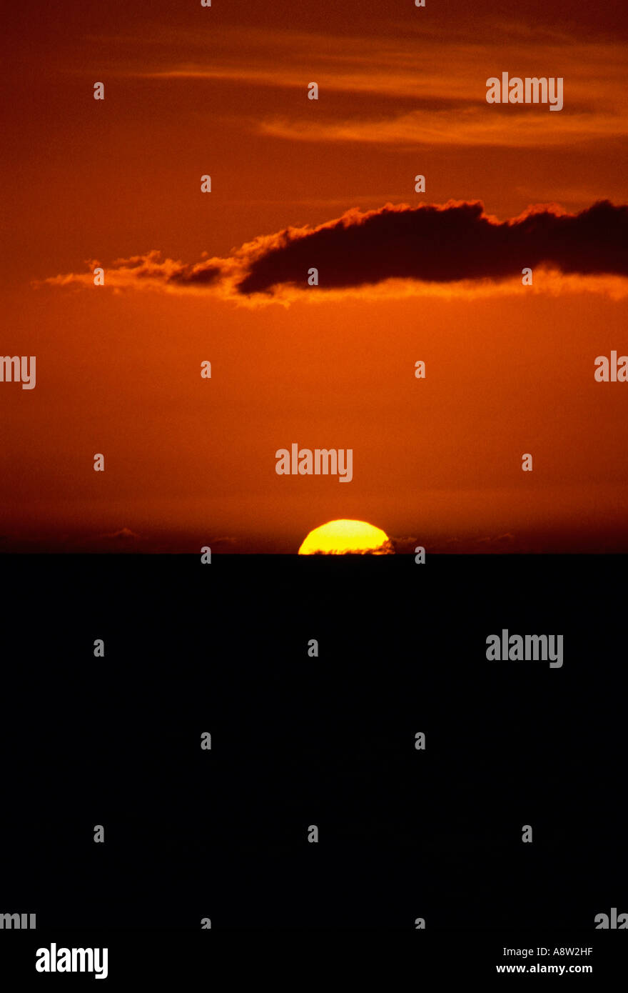 Sonnenuntergang, Strand, Kona Village Resort, Kona Village Resort, Kailua-Kona, Kohala Coast, Hawaiis Big Island, Hawaii, Vereinigte Staaten von Amerika Stockfoto