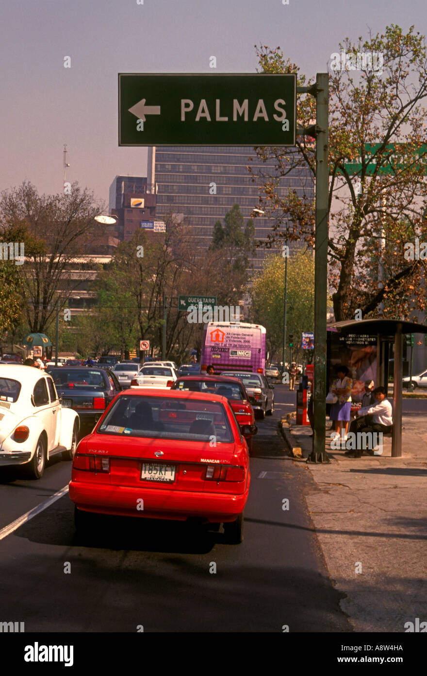 Stau Autos stecken im Verkehr, rat race, Fahrzeugverkehr, Rotlicht, Mexico City, Distrito Federal, Mexiko Stockfoto