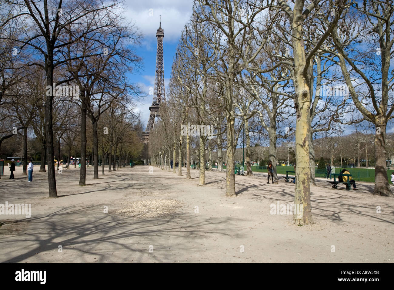 Eiffel Tower Paris Frankreich Frühling Stockfoto