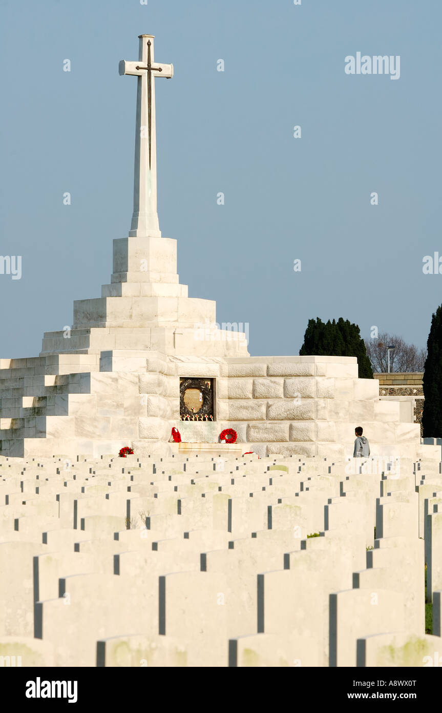 Gräber am Tyne Cot Soldatenfriedhof Stockfoto