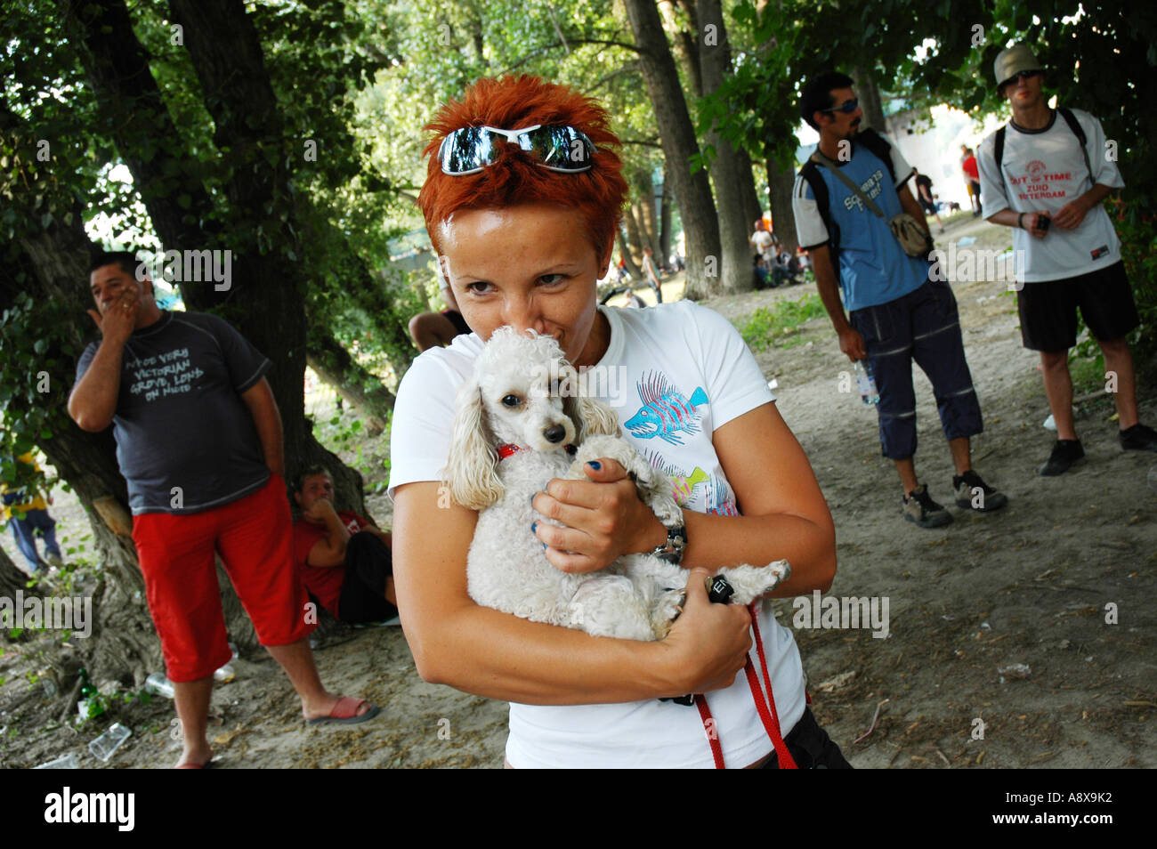 am Nachmittag Chill-out am Donauufer beim Exit Festival, Novi Sad, Serbien und Montenegro Stockfoto