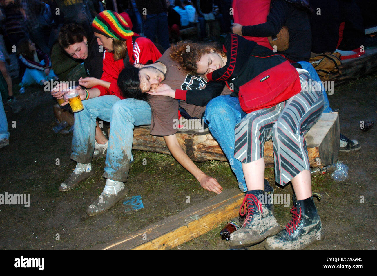 Besucher einschlafen beim Exit Festival, Novi Sad, Serbien und Montenegro Stockfoto