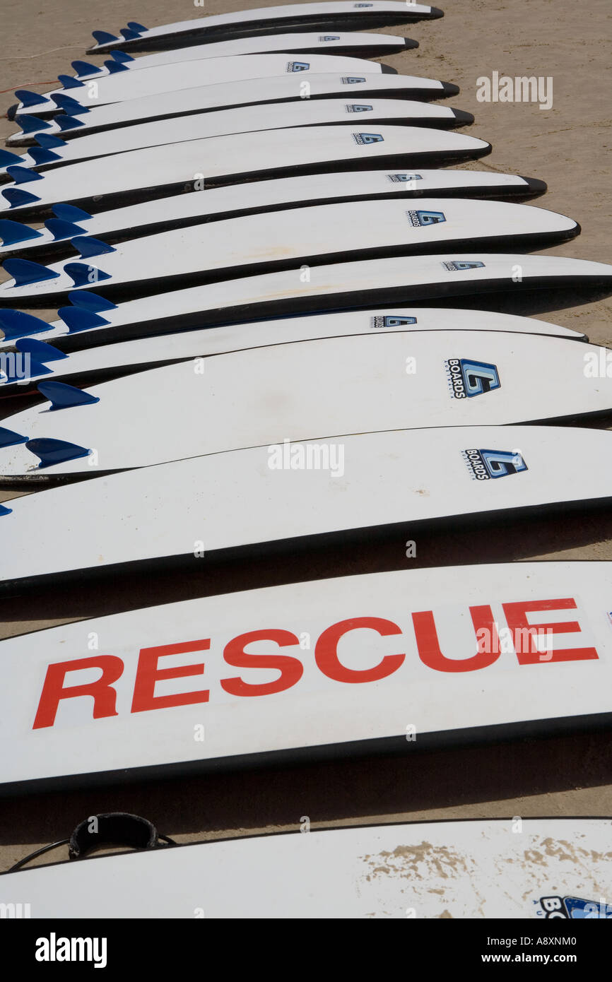 Linie der Schule Surfbretter in Surfer-s-Paradies-Queensland-Australien Stockfoto