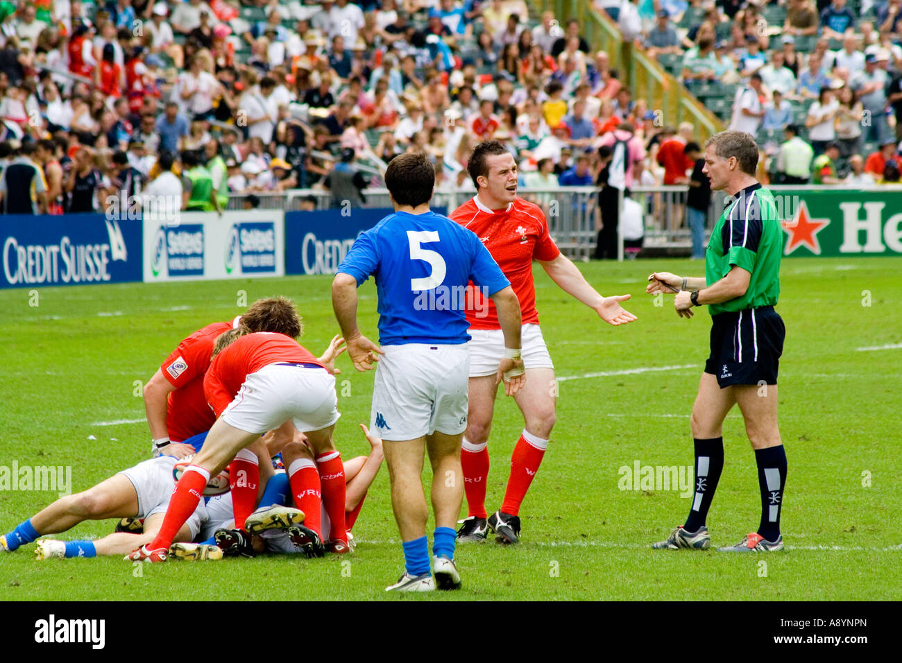 Jonathan Edwards von Wales beschweren sich die Schiedsrichter Hong Kong Sevens Rugby 2007 Stockfoto