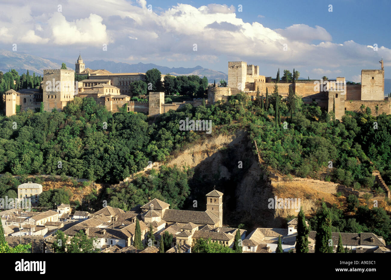 Blick auf Alhambra vom Mirador de San Nicolas Granada Andalusien Andalusien Spanien Stockfoto