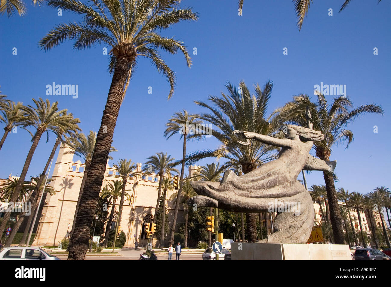 Mallorca Regierungsgebäude Consolat del Mar Palmen Skulptur Stockfoto