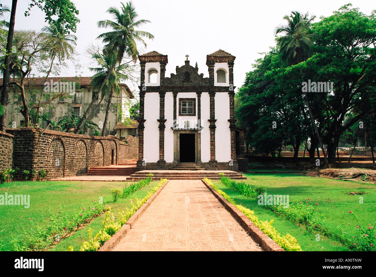 Eine Kapelle in Old Goa, ein Beispiel der portugiesischen Architektur. Stockfoto