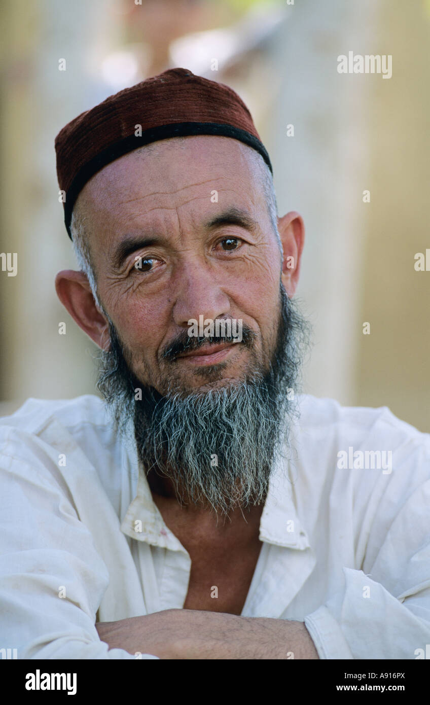 Porträt von einem muslimischen Mann, Turpan, Provinz Xinjiang, China Stockfoto