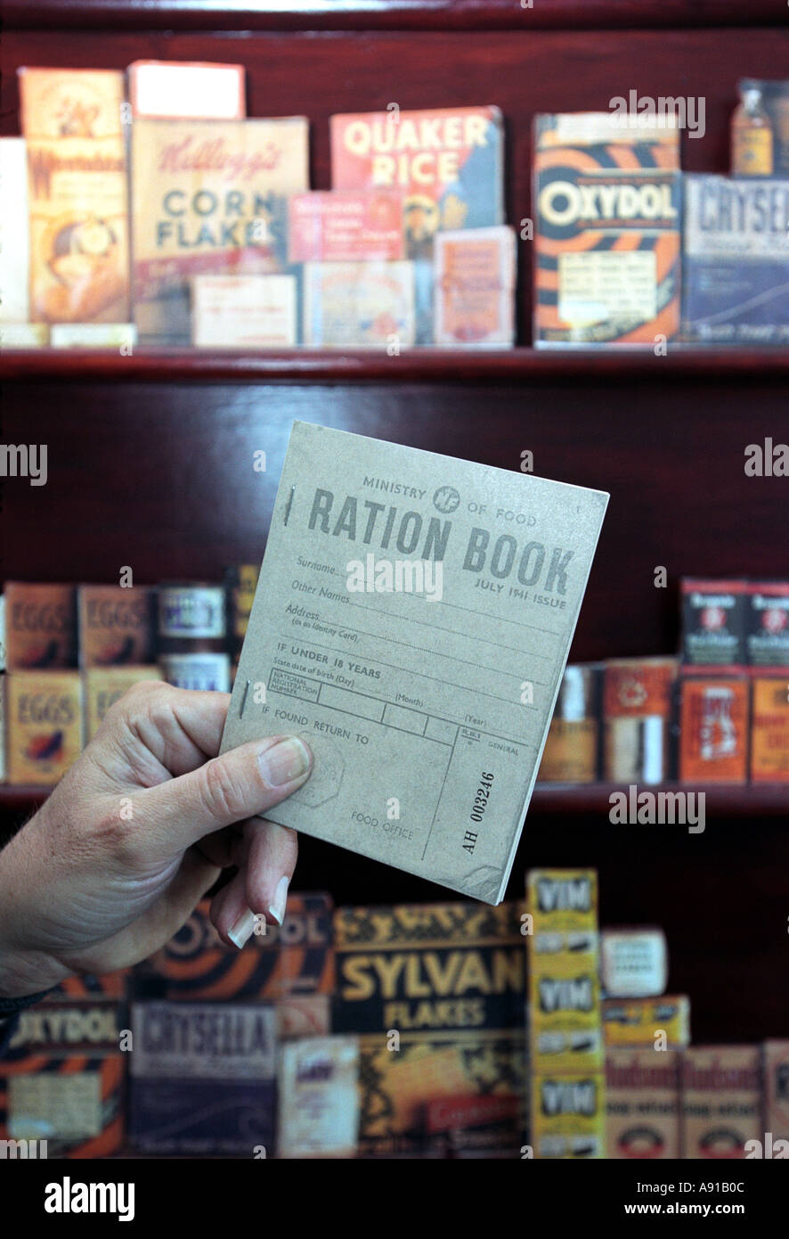 2. Weltkrieg Ration Buch mit Hintergrund dieser Perioden Lebensmittel Stockfoto
