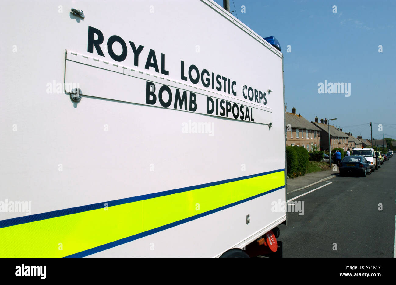 Royal Logistic Corp Bombe Abgang im Kader einer britischen Wohnstraße Stockfoto