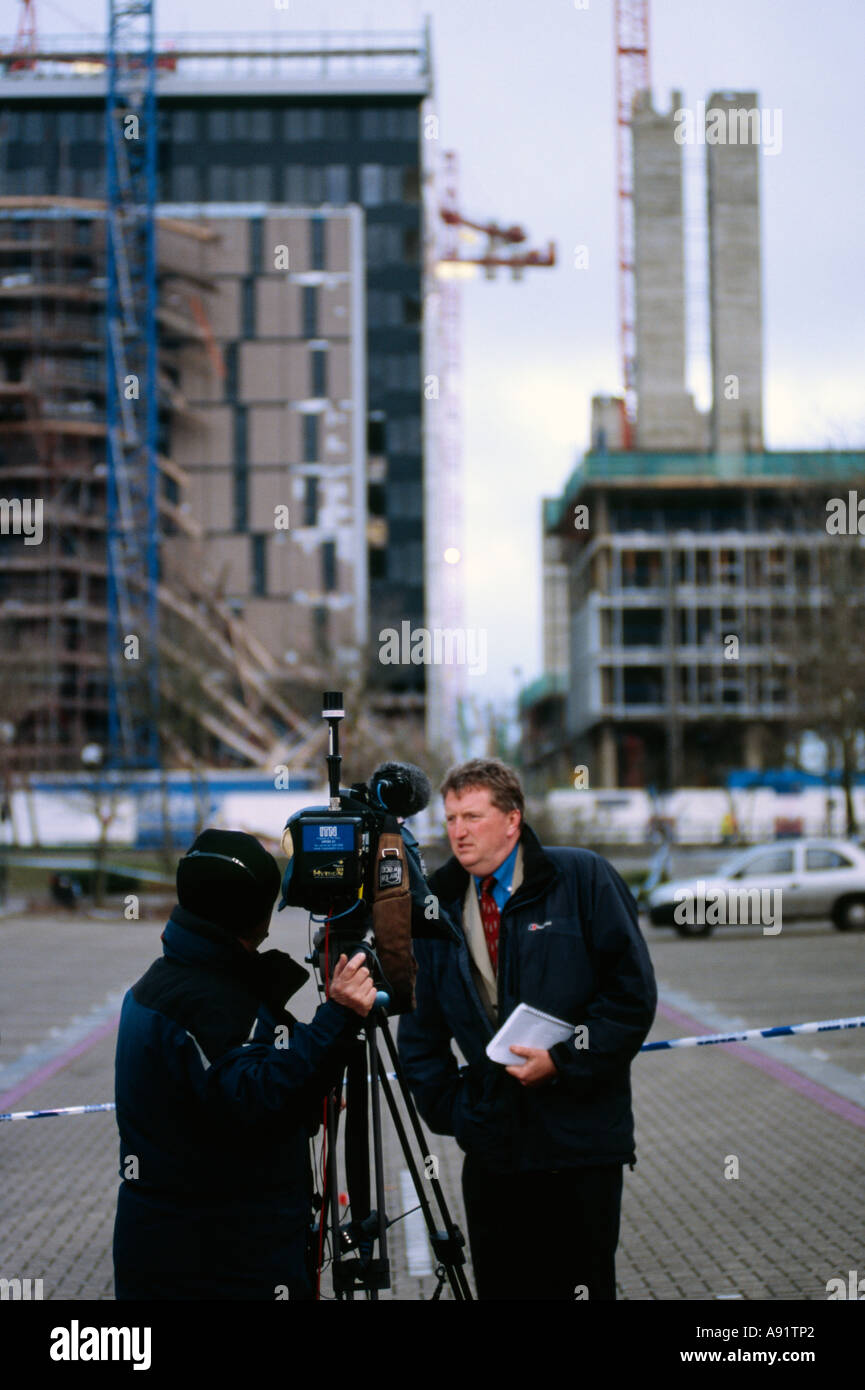 Gerüstbau-Unfall auf der Baustelle im neuen Jurys Inn Hotel in Innenstadt von Milton Keynes Dienstag, 11. April 2006 Stockfoto