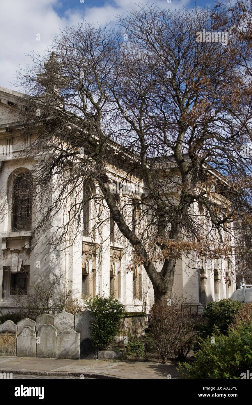Blick auf Nicholas Hawksmoors St Alfege Kirche in Greenwich, London, England, Europa. Stockfoto
