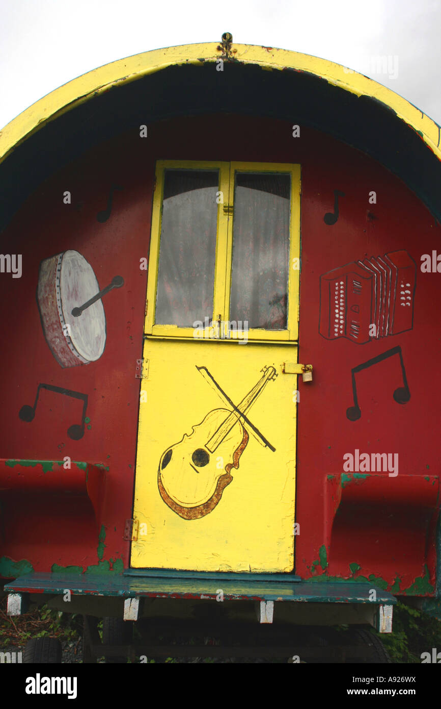 Traditionelle irische Reisende Wohnwagen in der Nähe von Leenane, nahe der Grenze zwischen der Grafschaft Galway und County Mayo, Connemara, Irland Stockfoto