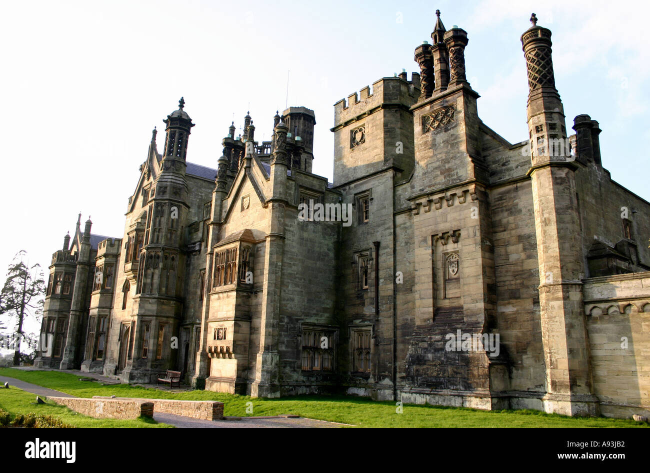 Tudor Gotik Viktorianischen Herrenhaus Stockfotografie Alamy