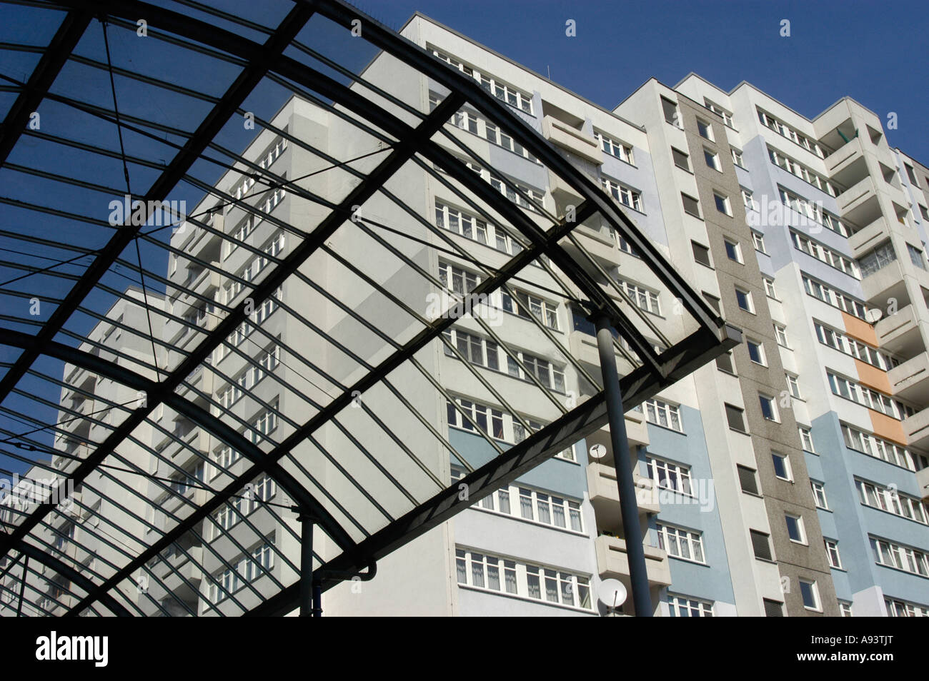 Appartement-Komplex auf der Rennbahnweg Stockfoto