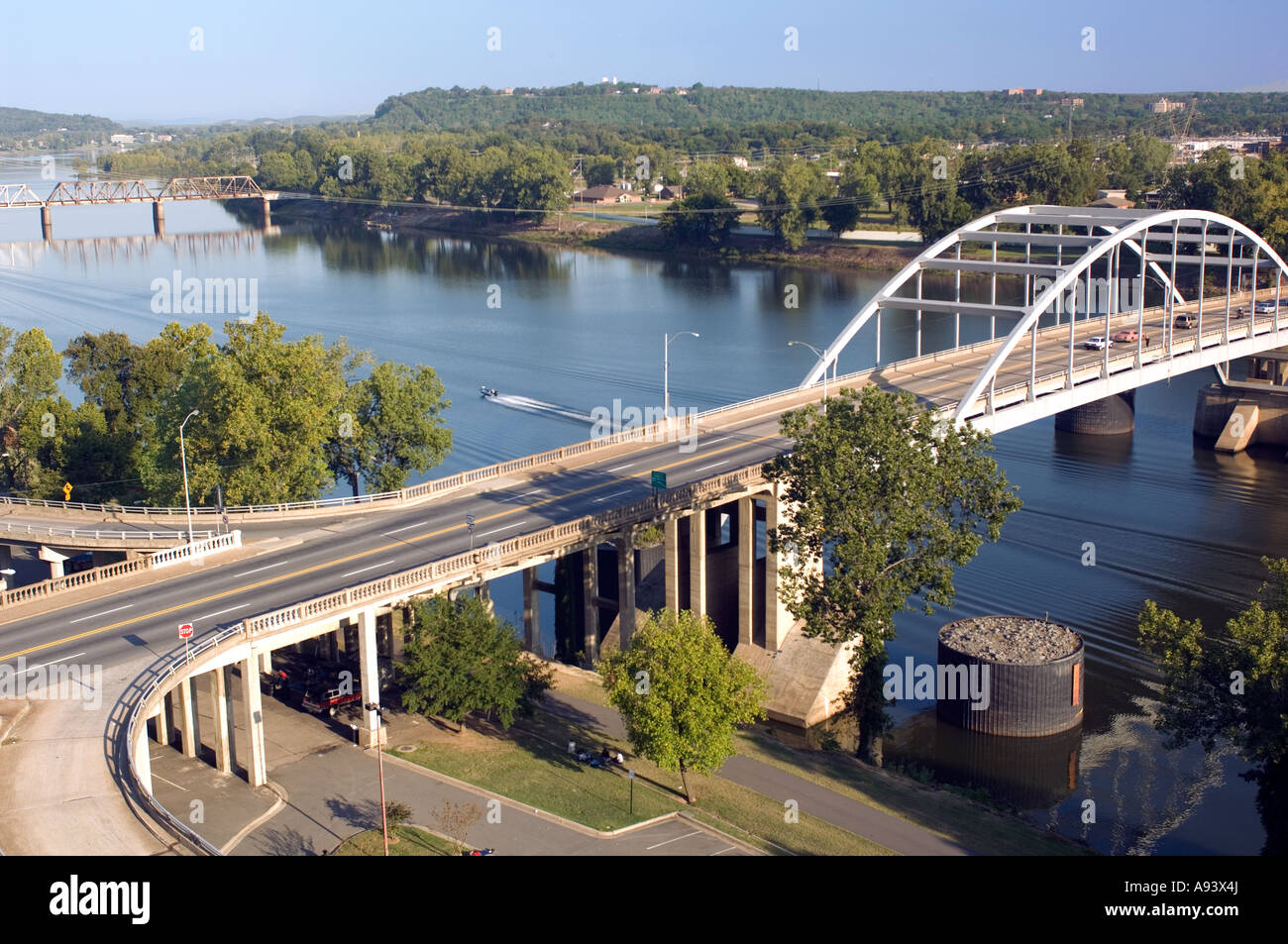 Brücke über den Arkansas River in Little Rock, Arkansas Stockfoto
