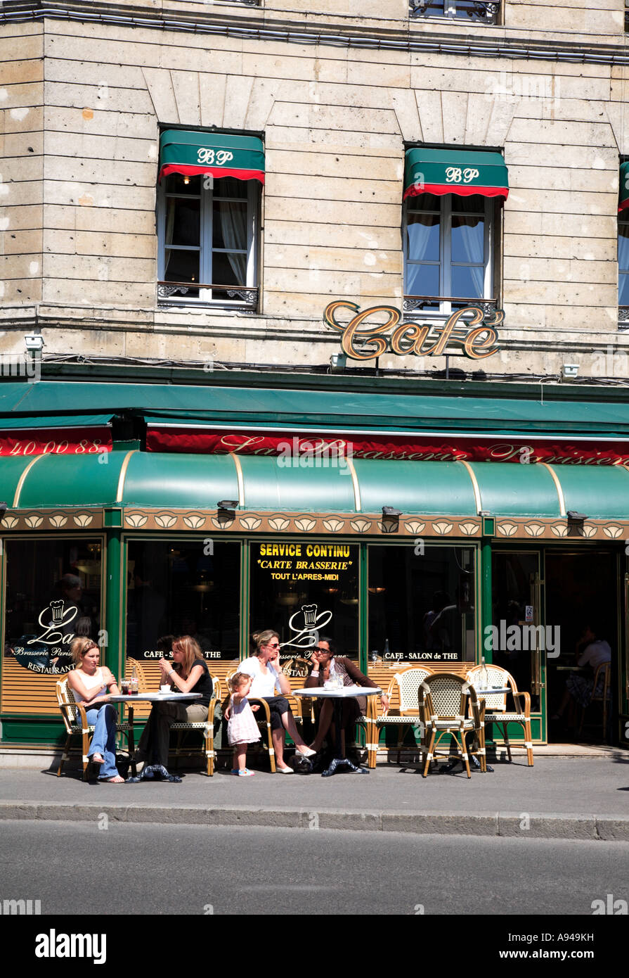 Brasserie Parisienne in Compiègne im Département Oise von der Picardie Frankreich Stockfoto