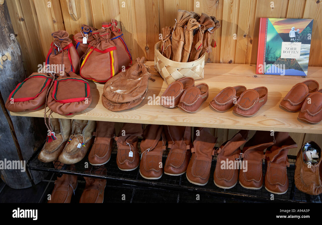 Taschen und Schuh Souvenirs, Kiruna, Lappland, Schweden Stockfoto
