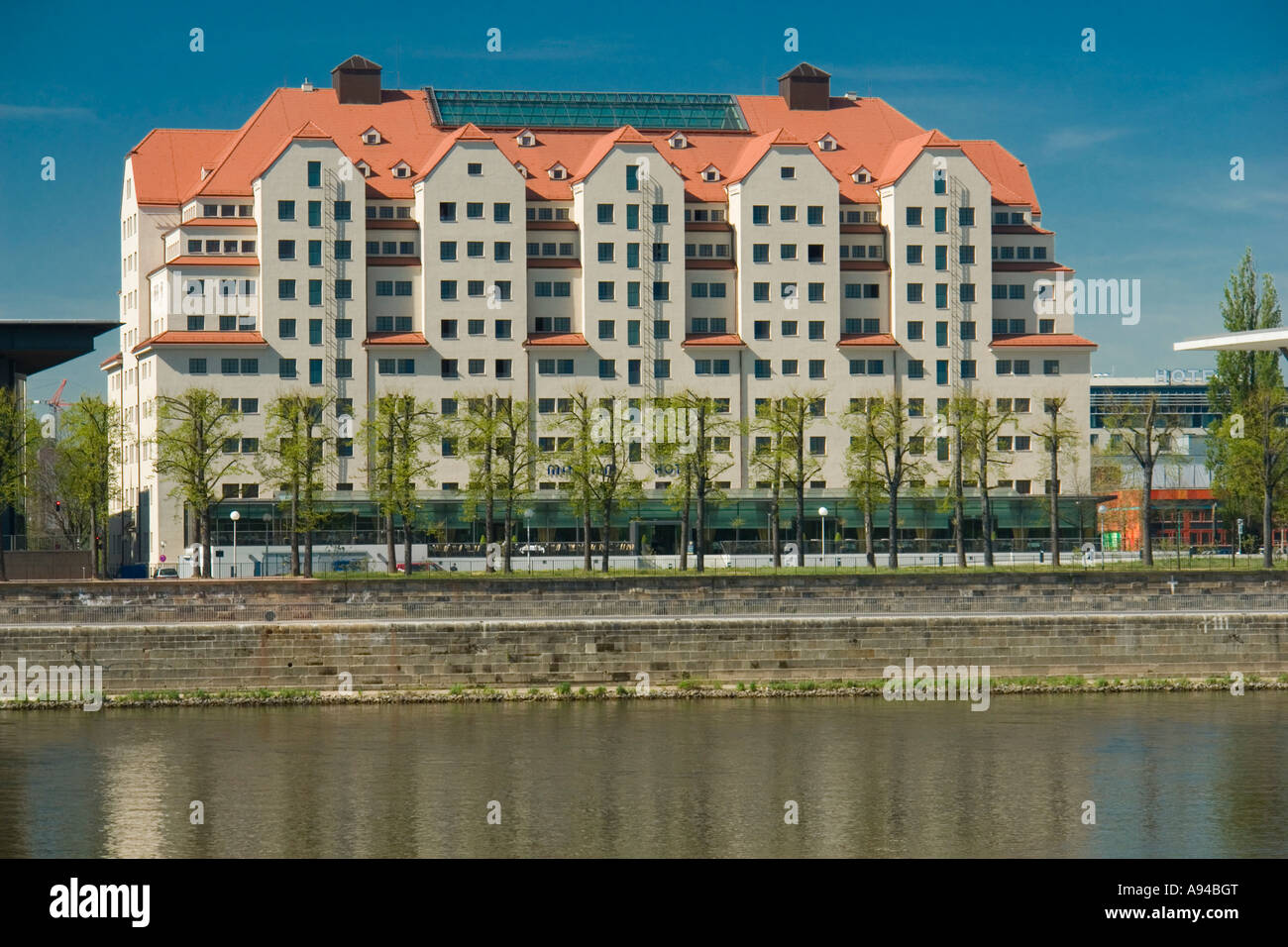 Hotel Maritim Dresden Deutschland in historischen städtischen Lagerhaus Erlweinspeicher gebaut 1910 von Hans Erlwein Stockfoto