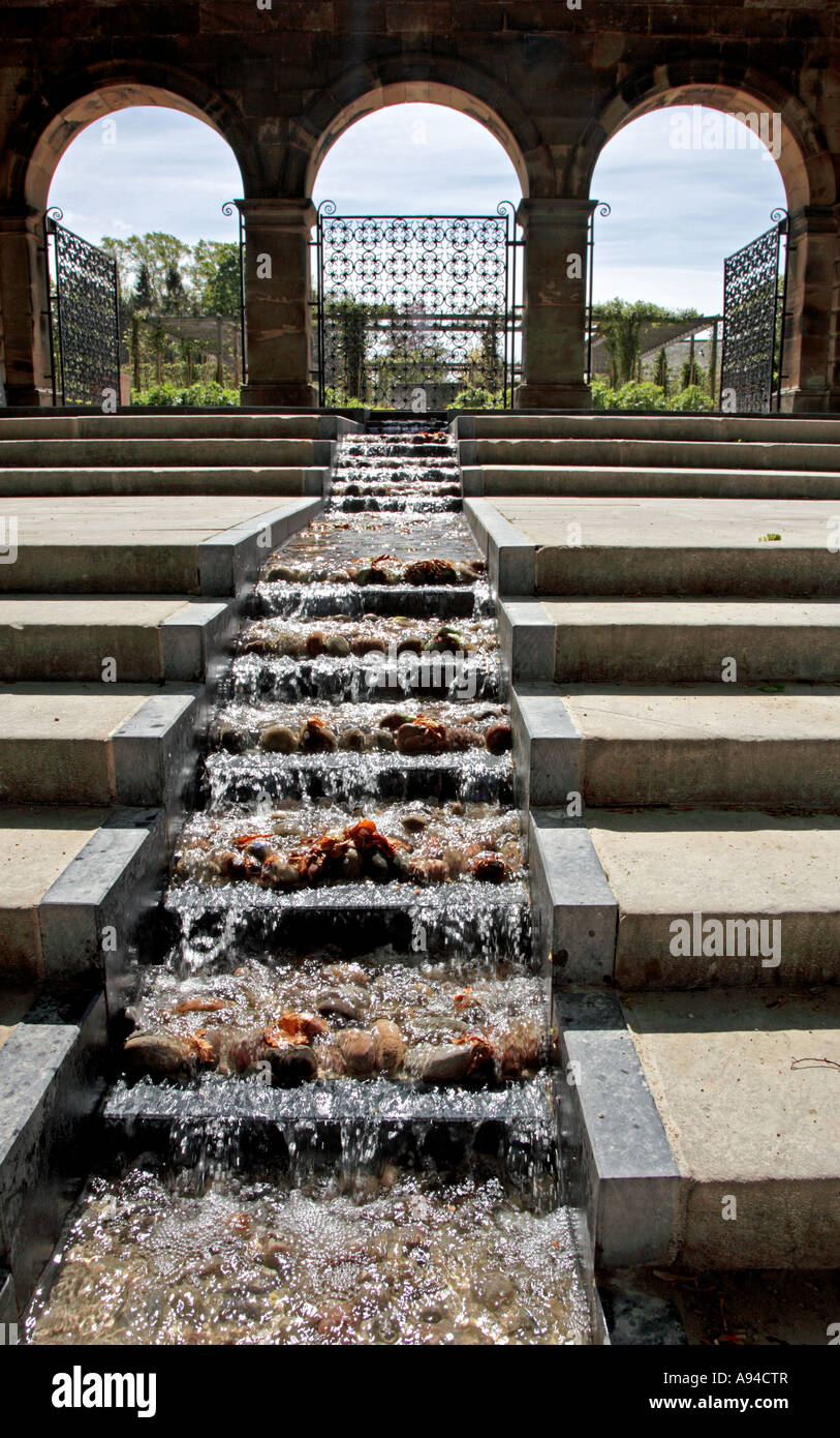 Alnwick Castle Gardens, Northumberland im Mai Stockfoto