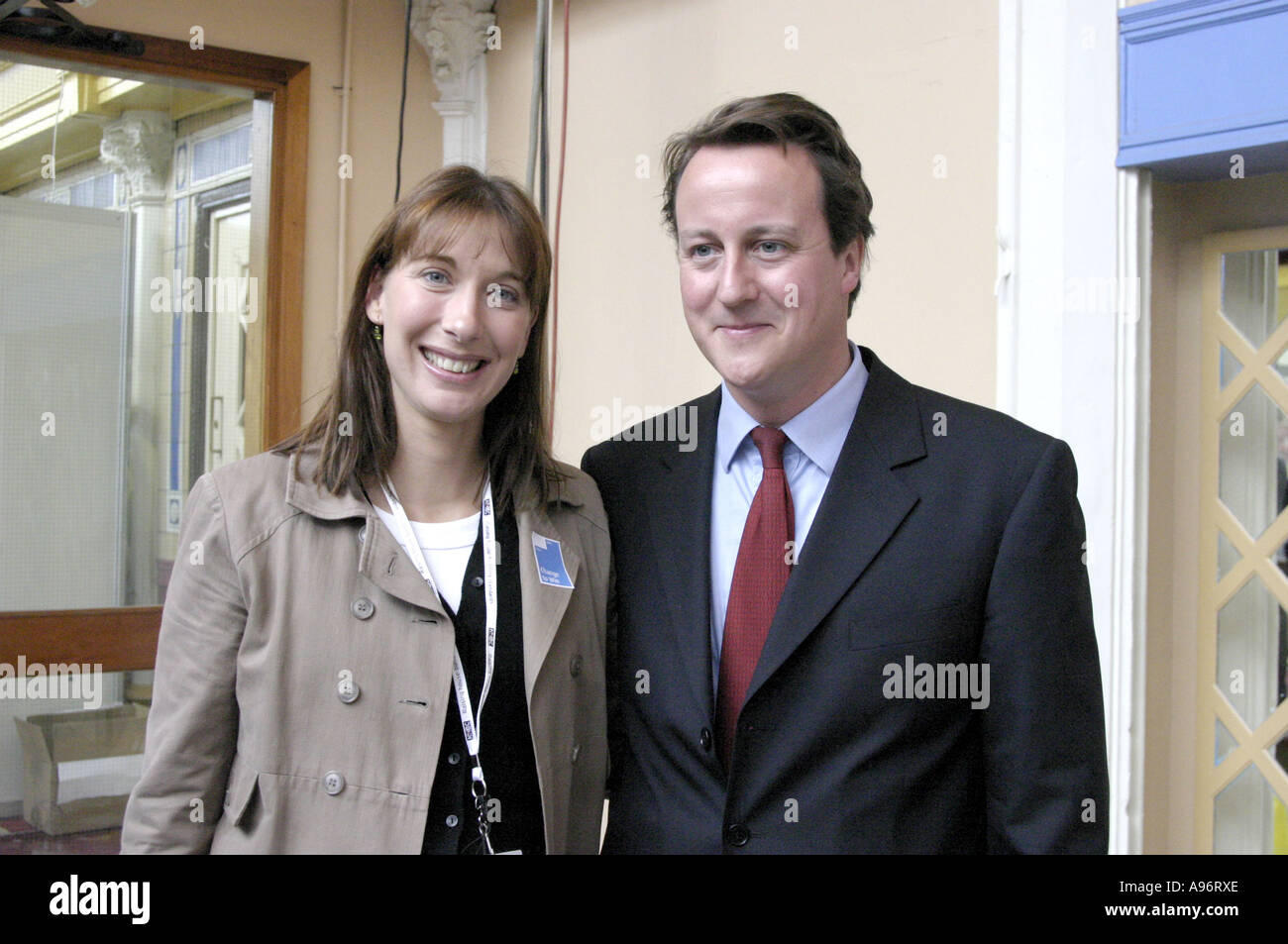 David Cameron MP und Tory Führer mit seinem wife,Samantha.2006 Stockfoto