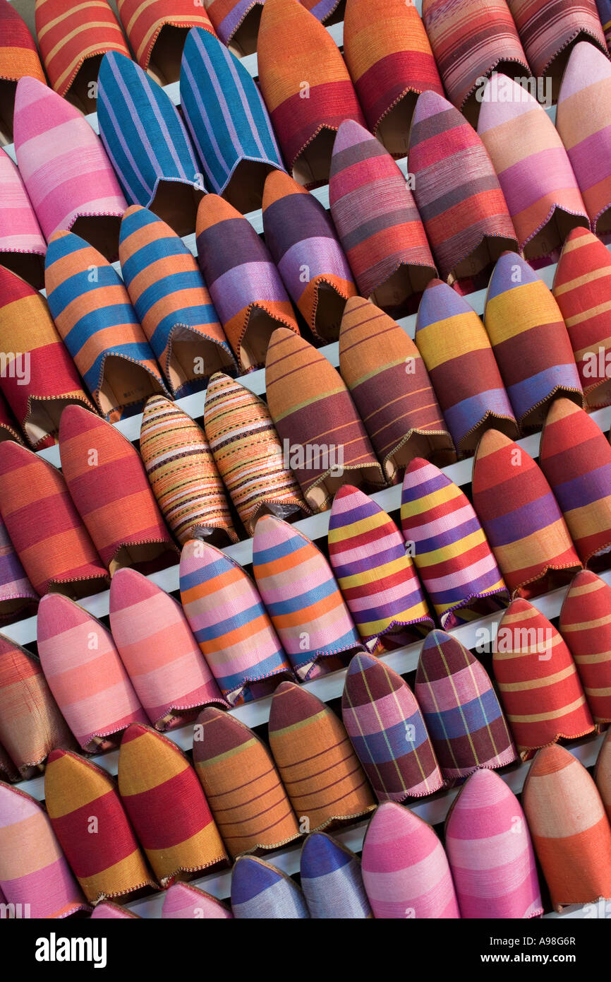 Marokko, Marrakesch, Anzeige der Hausschuhe Stockfoto