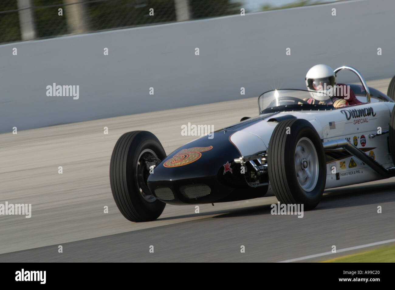 Vintage open Wheel Rennwagen auf der Milwaukee Mile 2003 Stockfoto