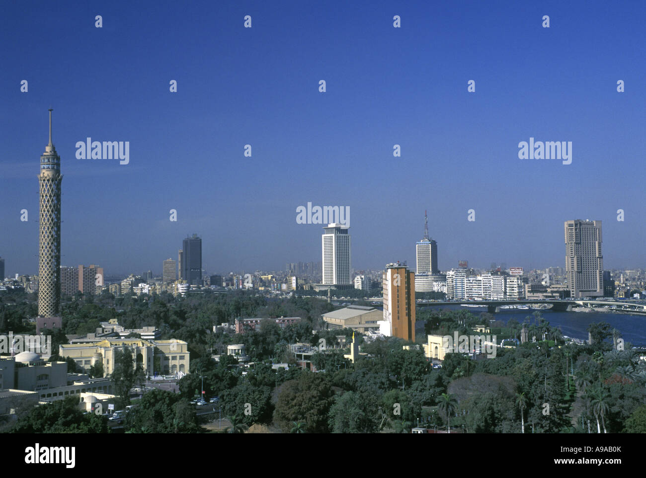 DOWNTOWN SKYLINE FLUSS NIL KAIRO ÄGYPTEN Stockfoto