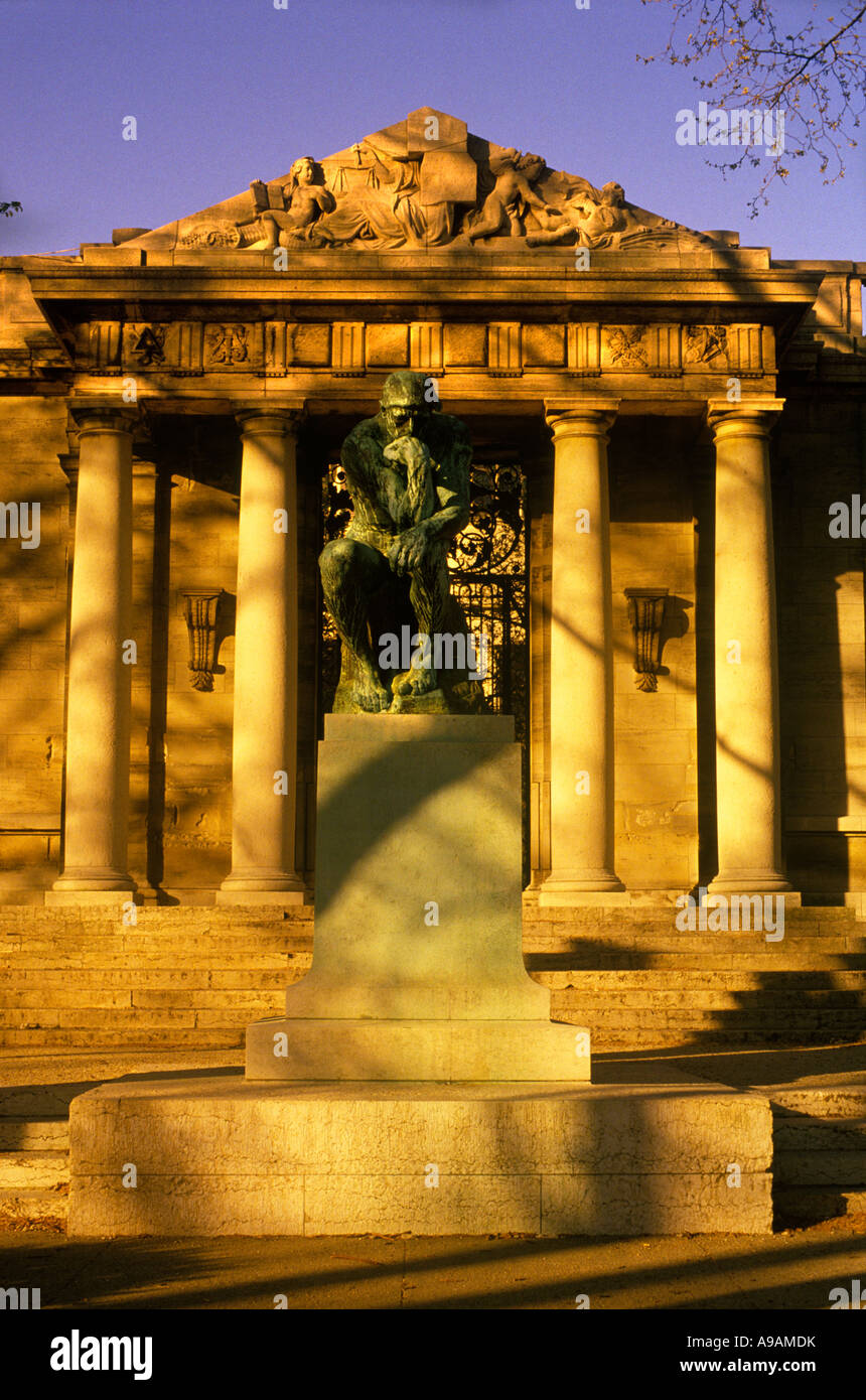 DENKER STATUE (© AUGUSTE RODIN 1909) RODIN-MUSEUM BEN FRANKLIN PARKWAY PHILADELPHIA PENNSYLVANIA USA Stockfoto