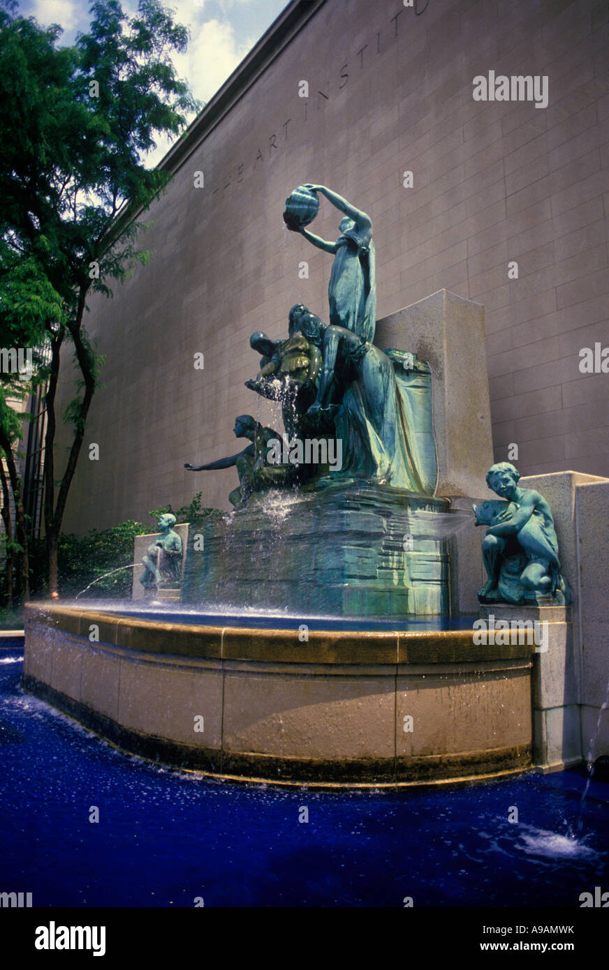 BRUNNEN DER GROSSEN SEEN (©LORADO TAFT 1907) ART INSTITUTE (©SHEPLEY RUTAN COLLIDGE 1893) MICHIGAN AVENUE CHICAGO ILLINOIS USA Stockfoto