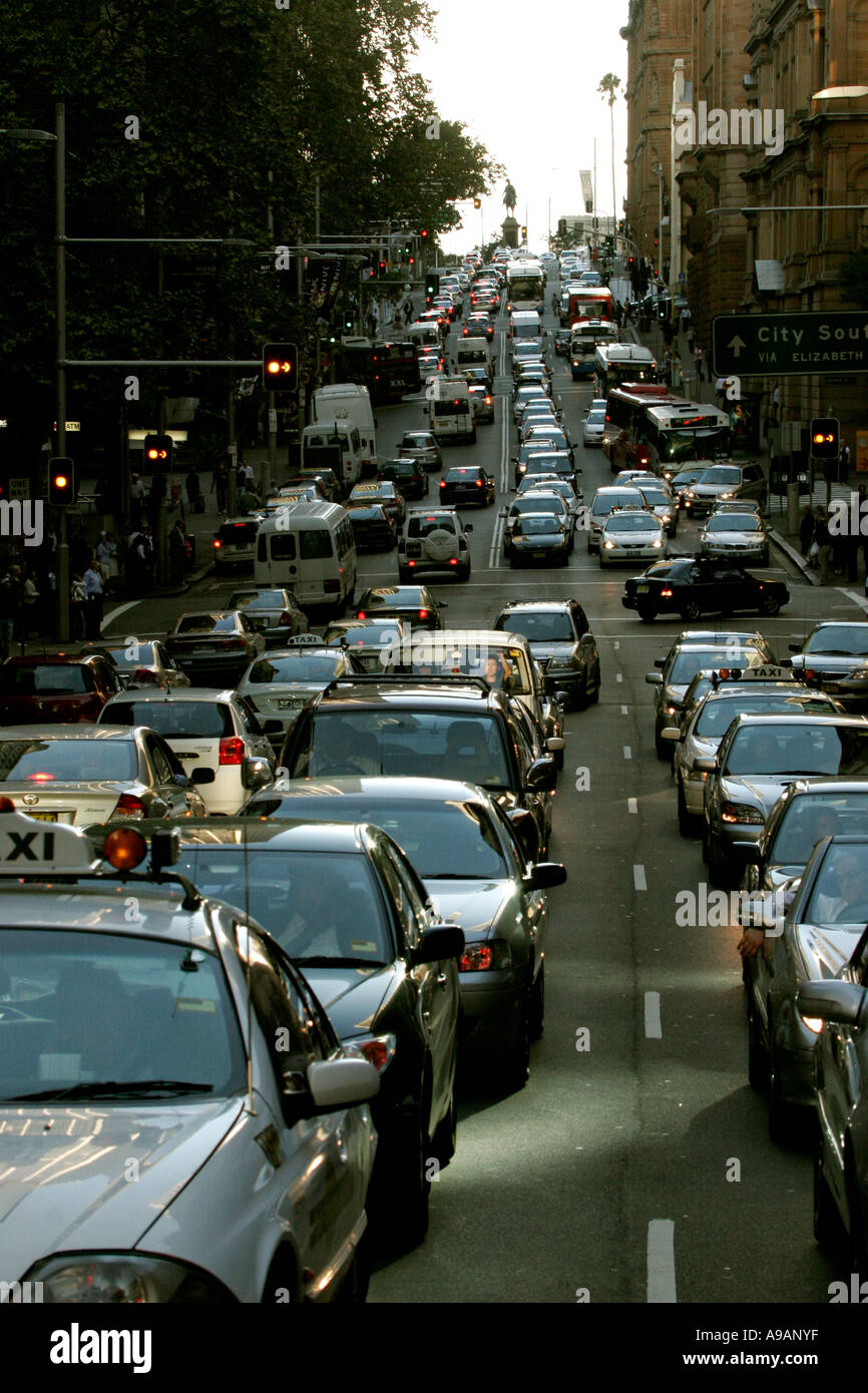 Festgefahrene Verkehr in Bridge Street Sydney Stockfoto
