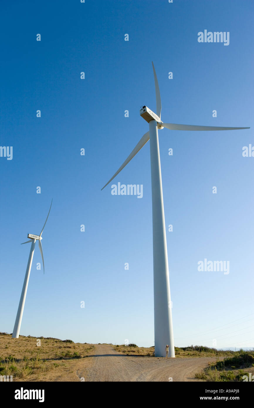 Getrieben von Windkraftanlagen in der Nähe von Casares Provinz Malaga Spanien Stockfoto