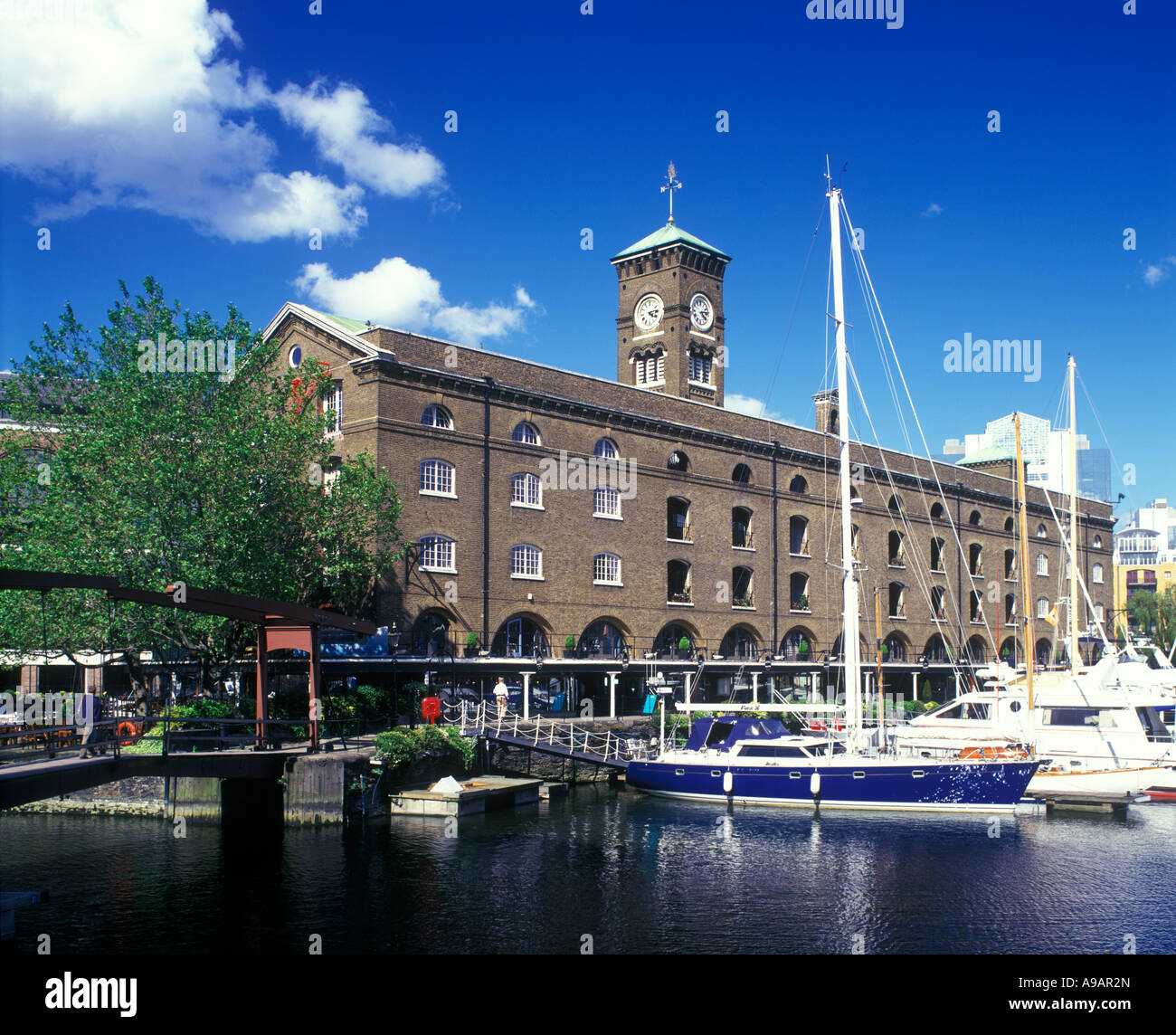 YACHT MARINA ST. KATHERINES DOCK LONDON ENGLAND UK Stockfoto