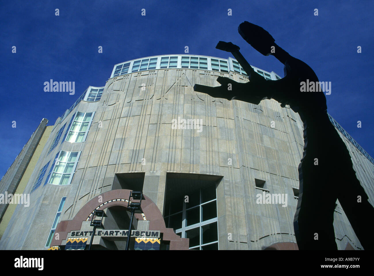 BOROFSKY HÄMMERN MANN SKULPTUR SEATTLE ART MUSEUM SEATTLE WASHINGTON STATE USA Stockfoto