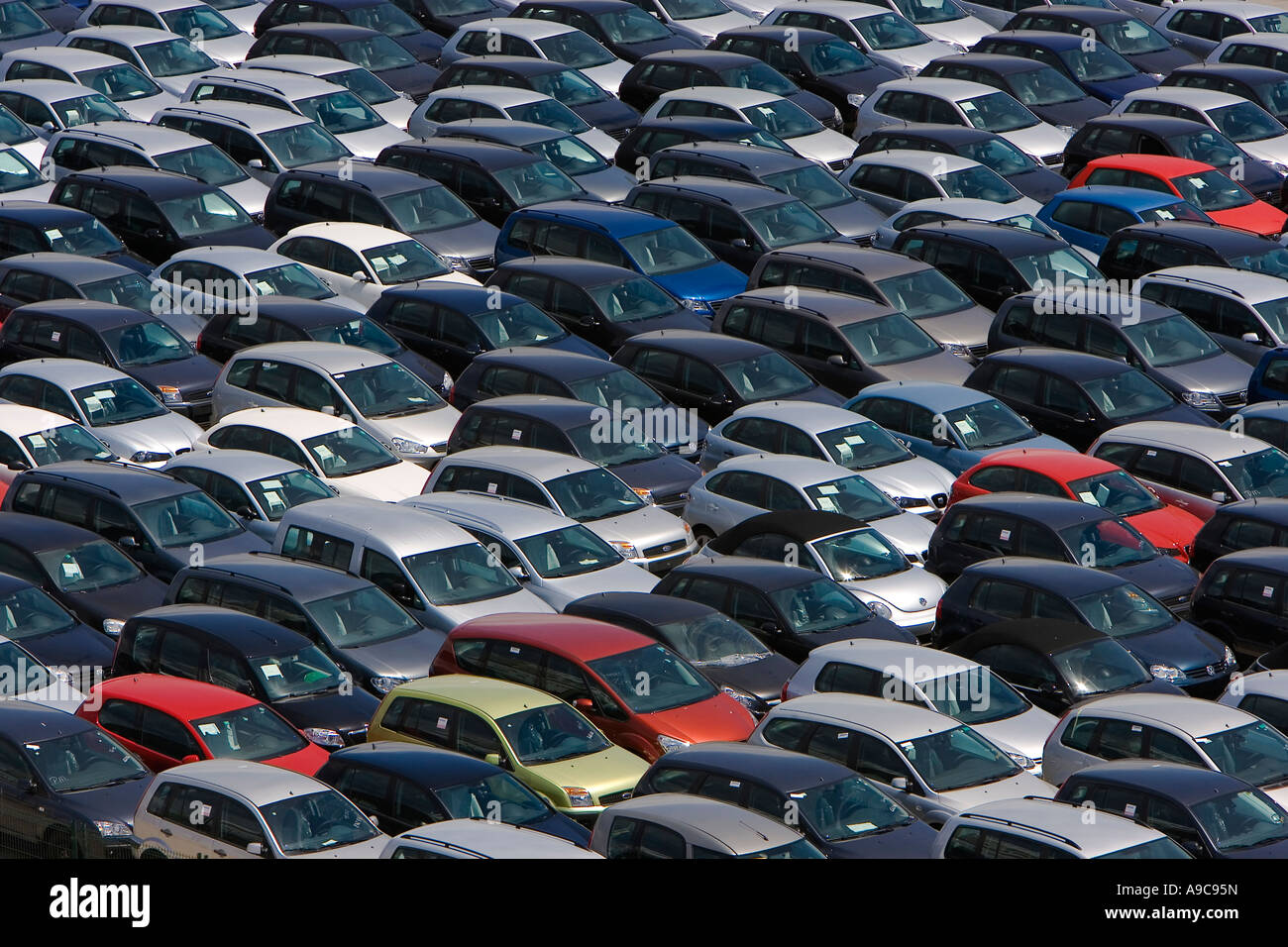 Warten auf Export Autos Stockfoto